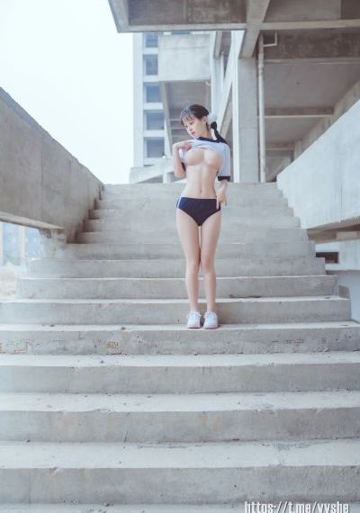 美脚パンスト女教师在线