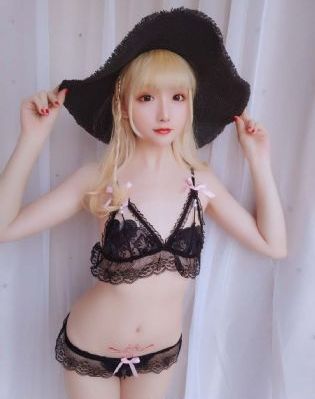 漂亮的女秘书在线观看