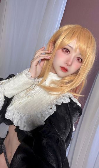 电影女老师
