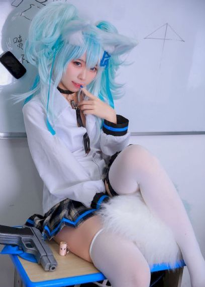 年轻的嫂子中文