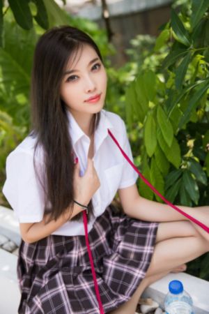 娇妻初尝交换害羞呻吟电影